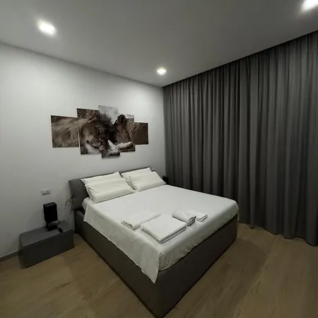 Apartamento Moderno Con Wi-fi E Ac - Vicino Stazione E Metro M3 *