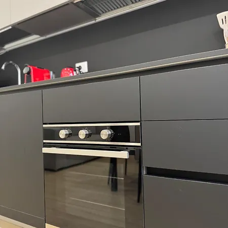Apartamento Moderno Con Wi-fi E Ac - Vicino Stazione E Metro M3 *